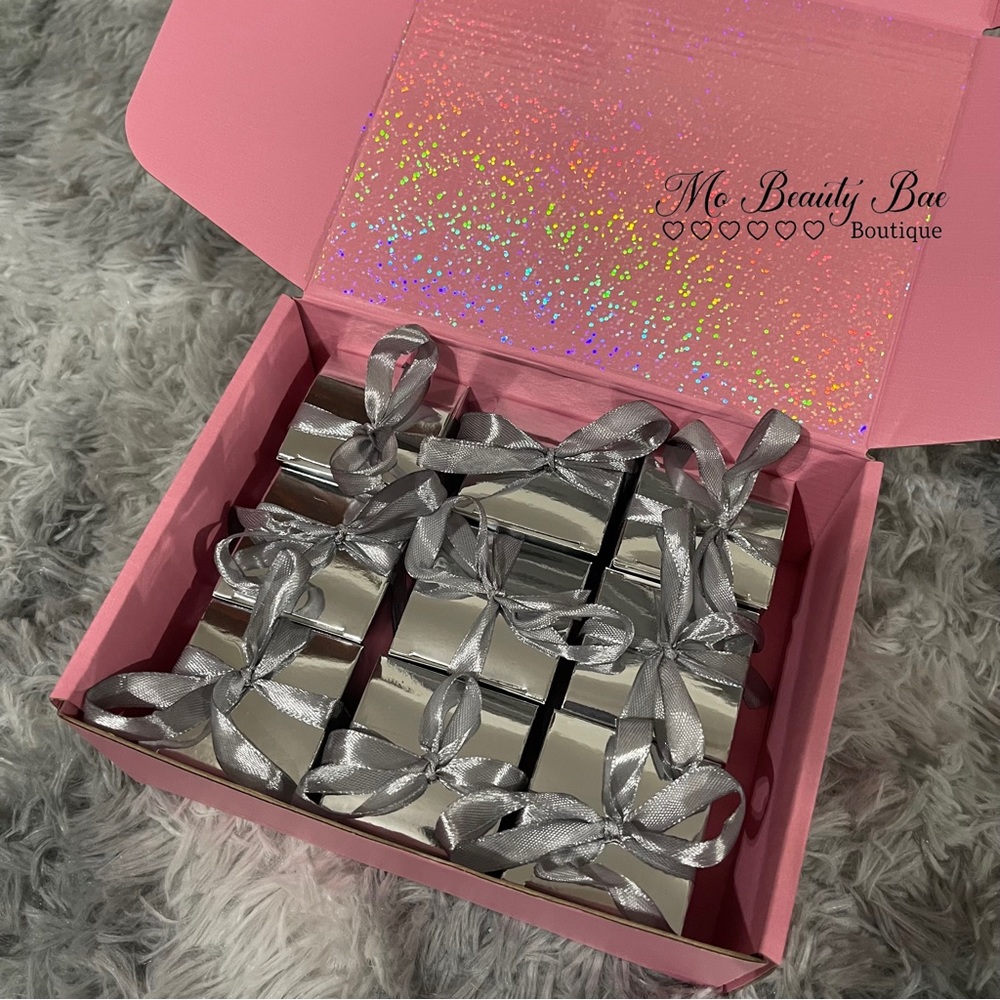 Boutique Surprise Gift Box - Picture 11 of 11